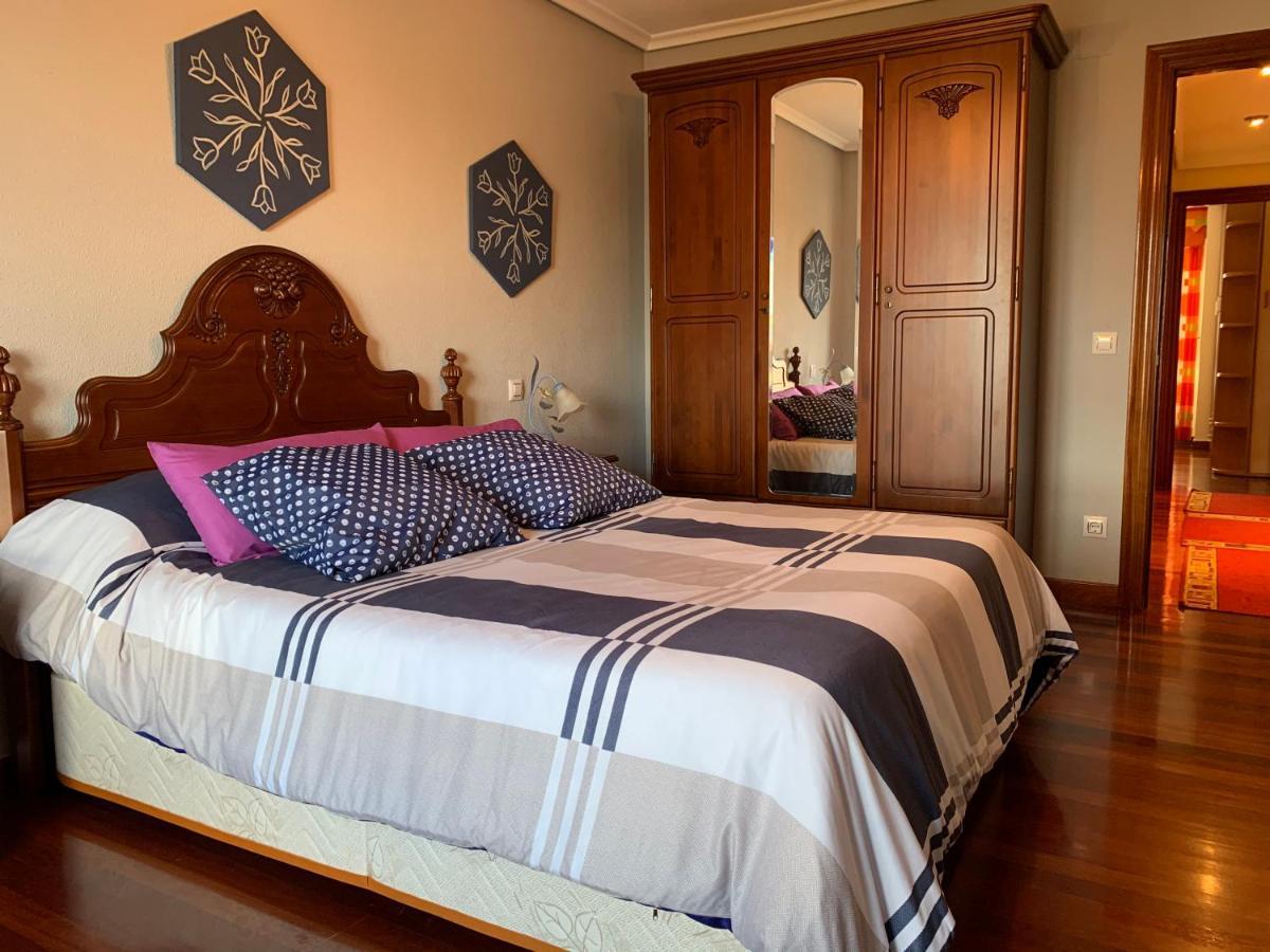 Apartmán Magnifico Piso Centrico Entre El Mar Y La Montana. Colindres Exteriér fotografie